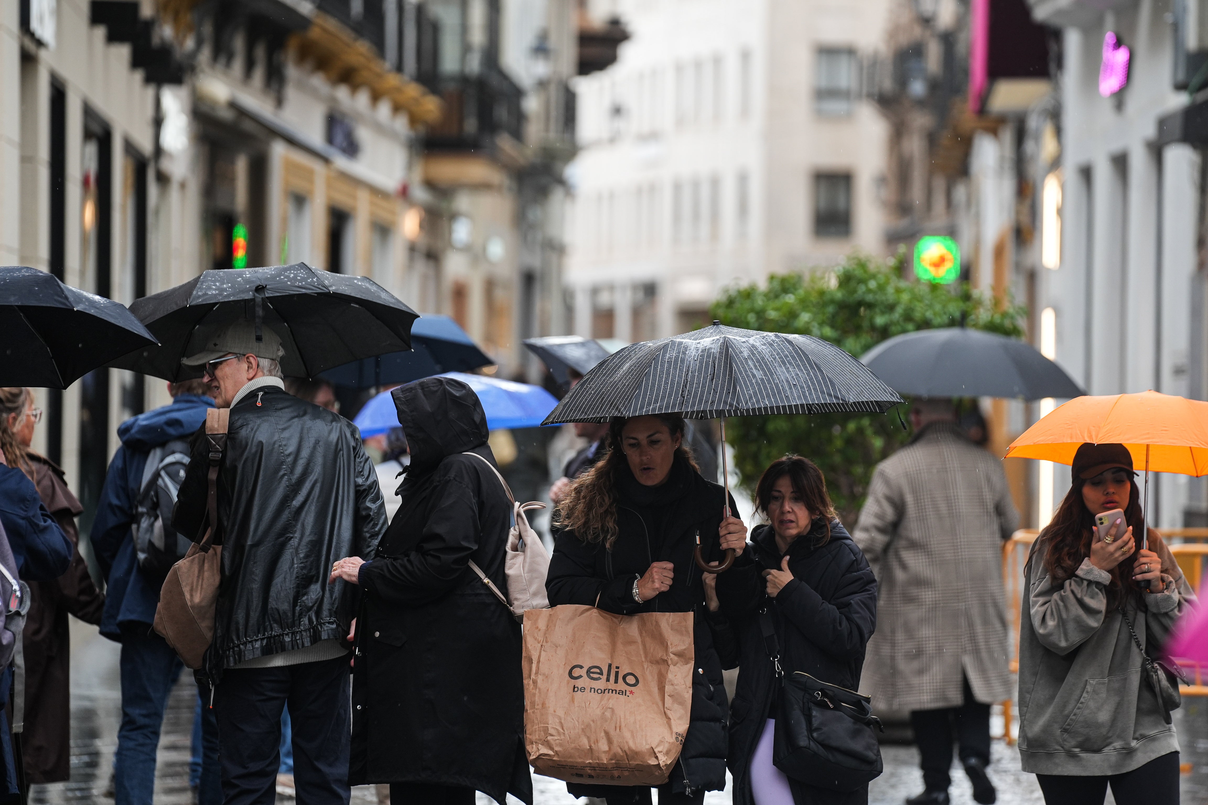 Alerta por el temporal en este fin de semana: las provincias en las que habrá "rachas de viento huracanadas" Alerta por el temporal en este fin de semana: las provincias en las que habrá "rachas de viento huracanadas"
