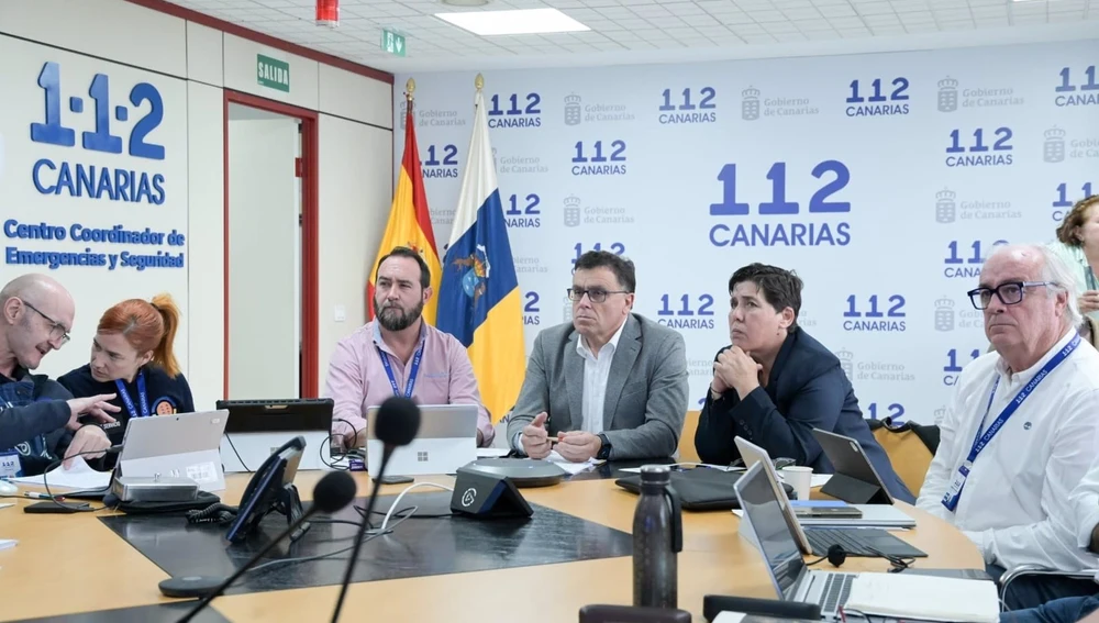 Reunión del PEVOLCA en Tenerife ante el aumento de actividad volcánica en el Teide Reunión del PEVOLCA en Tenerife ante el aumento de actividad volcánica en el Teide