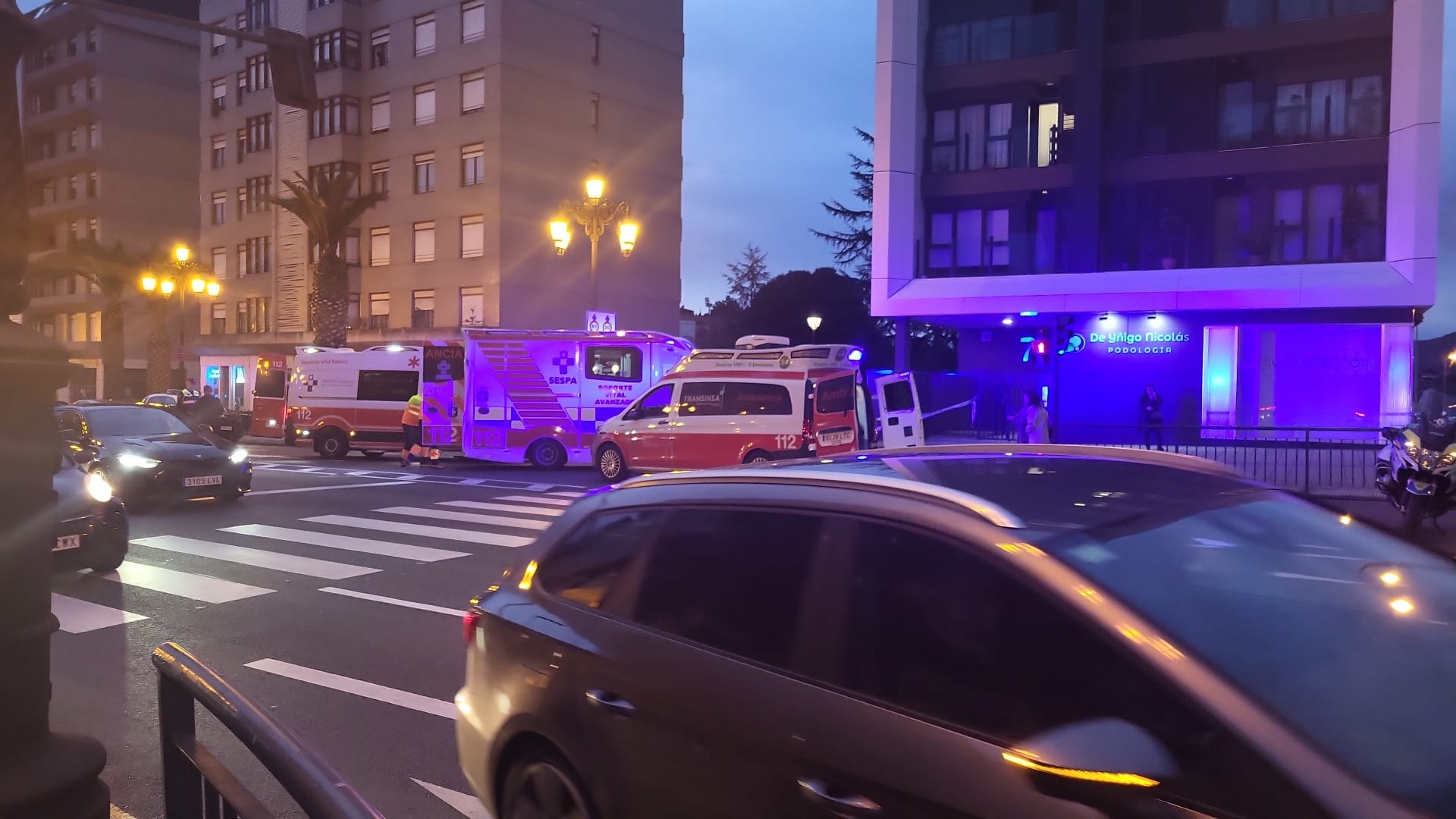 Tres jóvenes atropelladas en Oviedo Tres jóvenes atropelladas en Oviedo