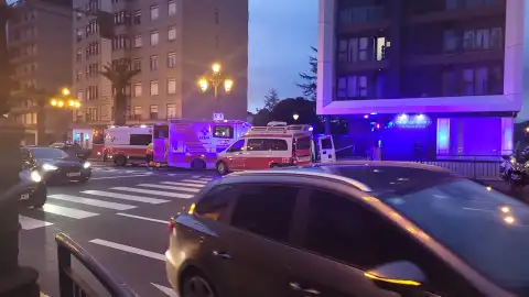 Tres jóvenes atropelladas en Oviedo Tres jóvenes atropelladas en Oviedo