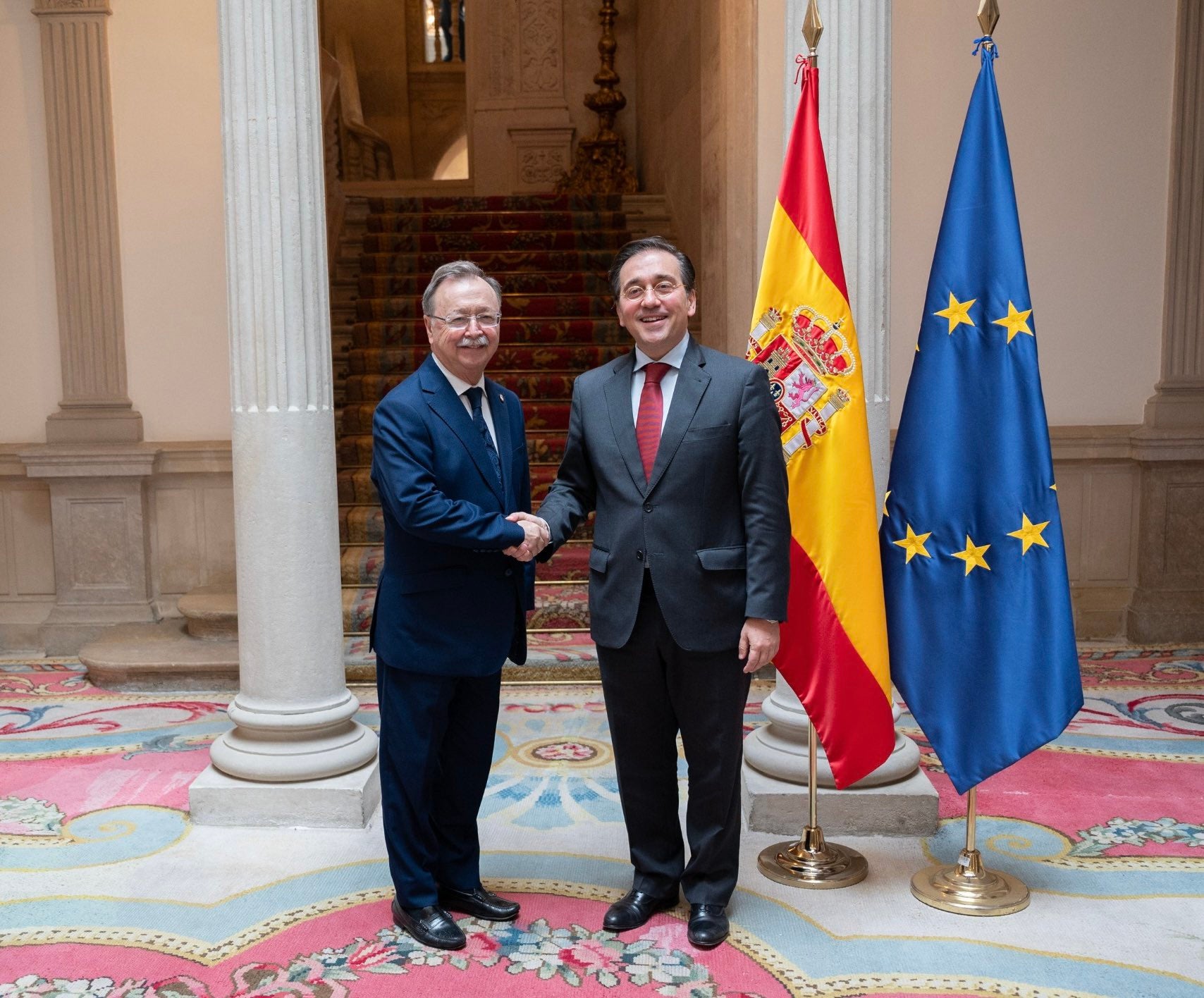 Albares asegura que, Ceuta contará con una Aduana Comercial y que funcionará de manera "convencional" Albares asegura que, Ceuta contará con una Aduana Comercial y que funcionará de manera "convencional"