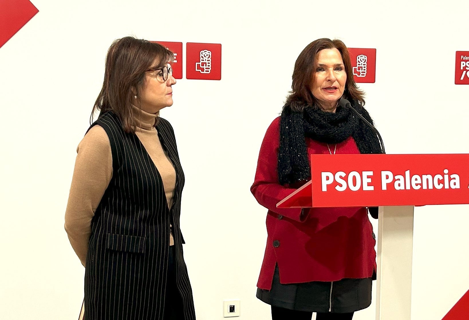 Las parlamentarias del PSOE afirman que el voto contrario del PP provoca una pérdida en 2025 de más de 500 euros para los 44.000 pensionistas palentinos Las parlamentarias del PSOE afirman que el voto contrario del PP provoca una pérdida en 2025 de más de 500 euros para los 44.000 pensionistas palentinos