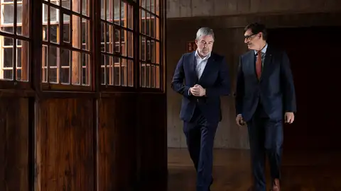 El presidente de la Generalitat de Cataluña, Salvador Illa, y el presidente de Canarias, Fernando Clavijo El presidente de la Generalitat de Cataluña, Salvador Illa, y el presidente de Canarias, Fernando Clavijo