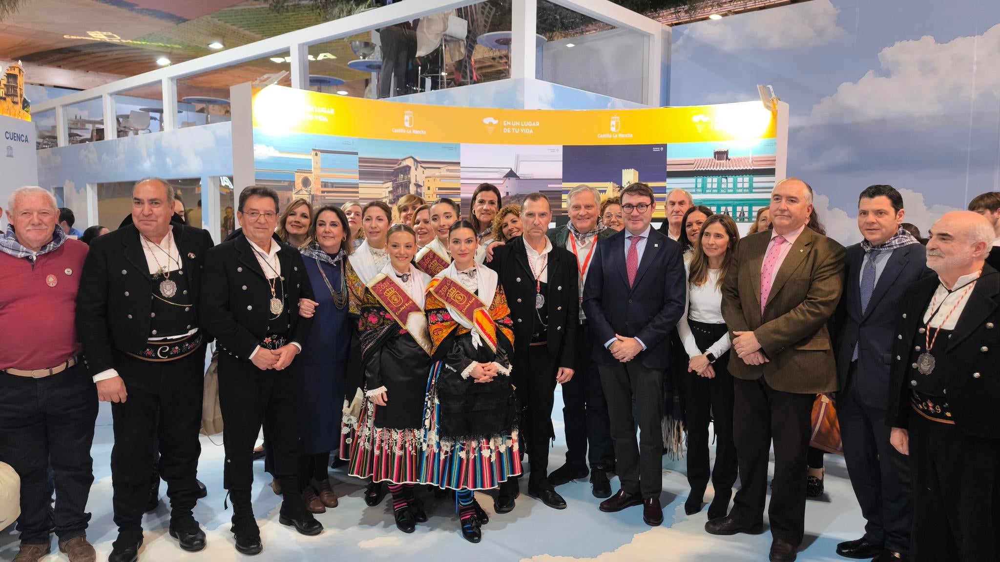 Ciudad Real le pone el pañuelo de yerbas a Fitur con la promoción de la Pandorga Ciudad Real le pone el pañuelo de yerbas a Fitur con la promoción de la Pandorga