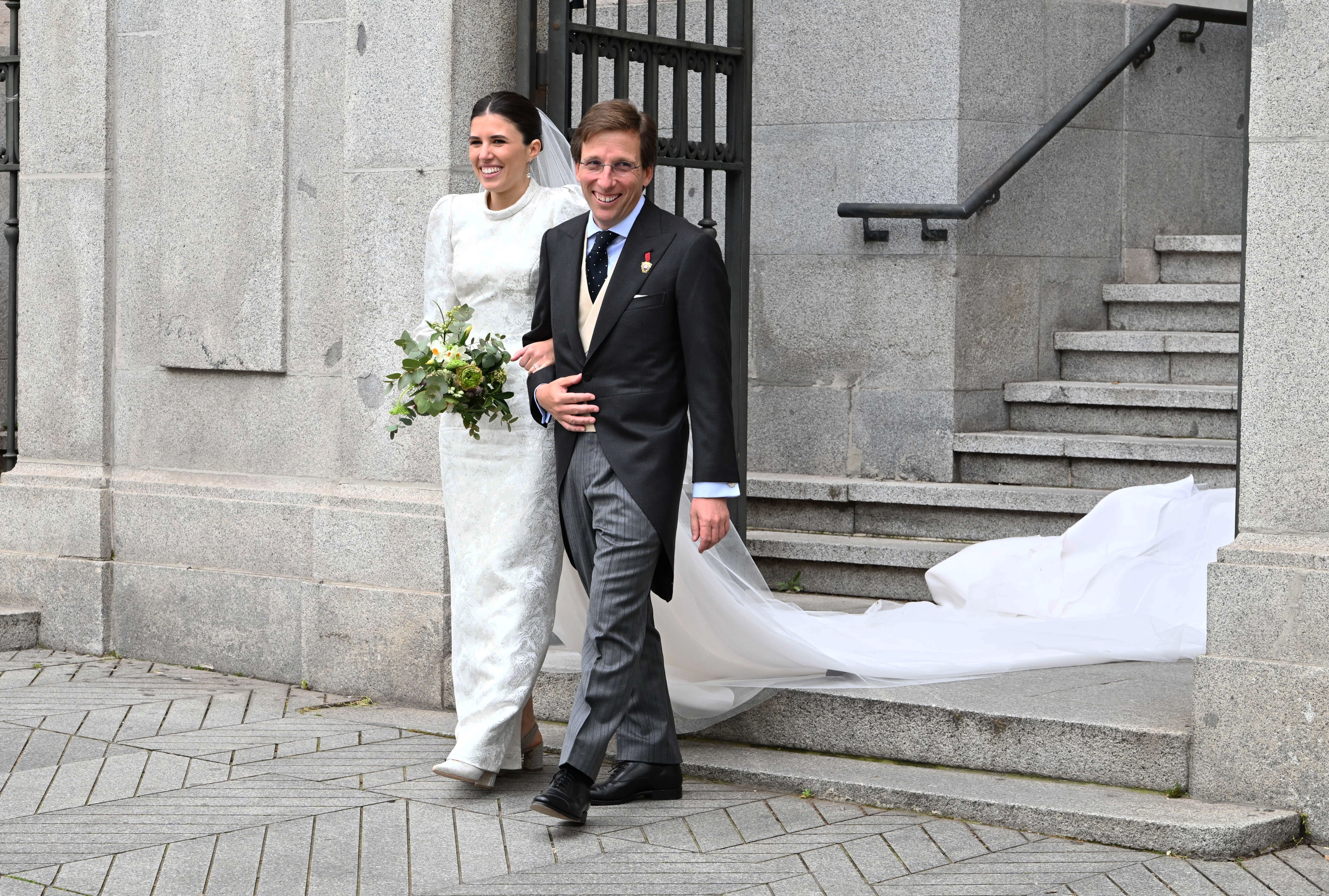 Almeida anuncia que va a ser padre: "Pronto seremos tres en la familia" Almeida anuncia que va a ser padre: "Pronto seremos tres en la familia"