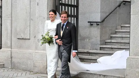 José Luis Martínez Almeida y su mujer Teresa Urquijo el día de su boda José Luis Martínez Almeida y su mujer Teresa Urquijo el día de su boda
