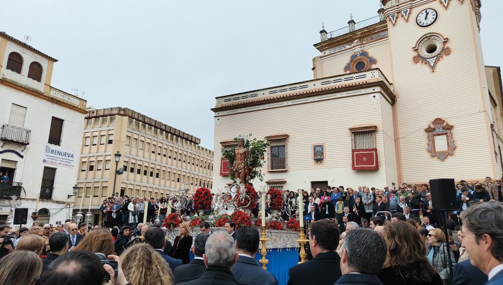 Patrón San Sebastián en procesión por las calles de Huelva