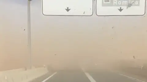 El viento provoca importantes incidentes en la capital y en la provincia El viento provoca importantes incidentes en la capital y en la provincia