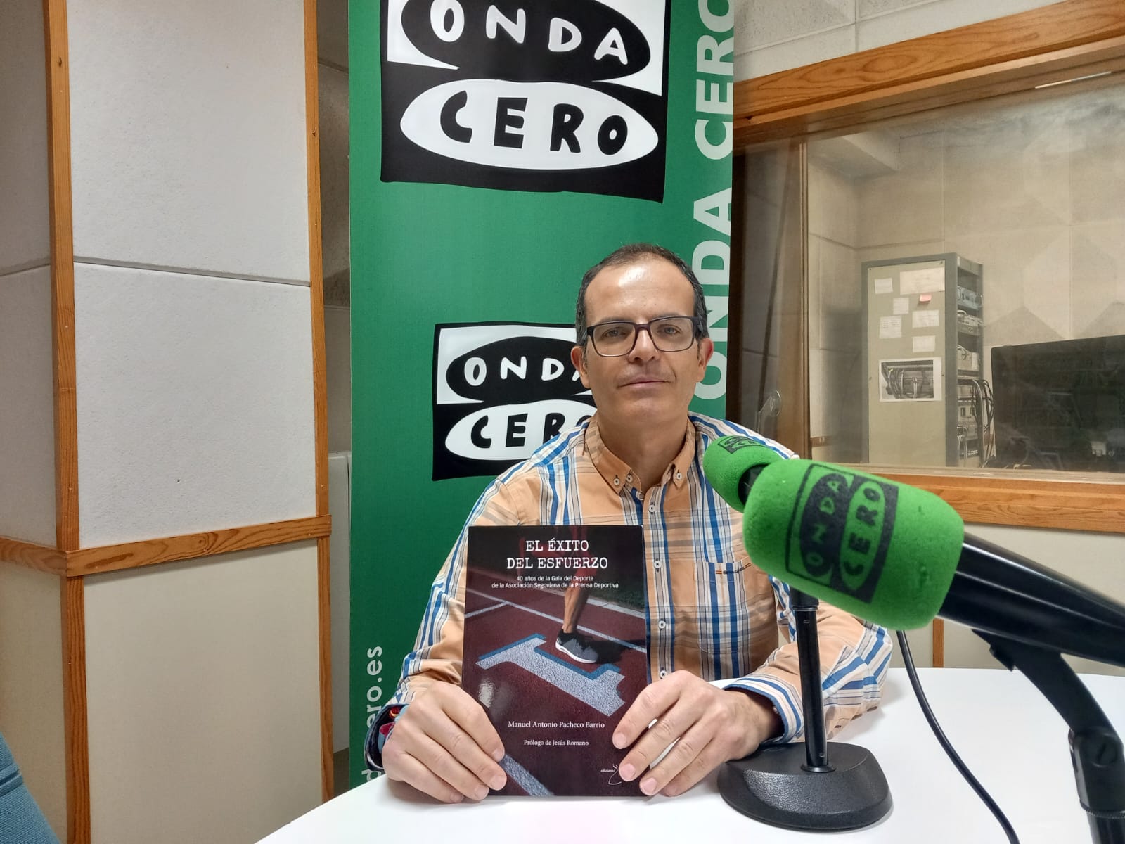 Un libro recoge los 40 años de historia de las Galas del Deporte de Segovia Un libro recoge los 40 años de historia de las Galas del Deporte de Segovia