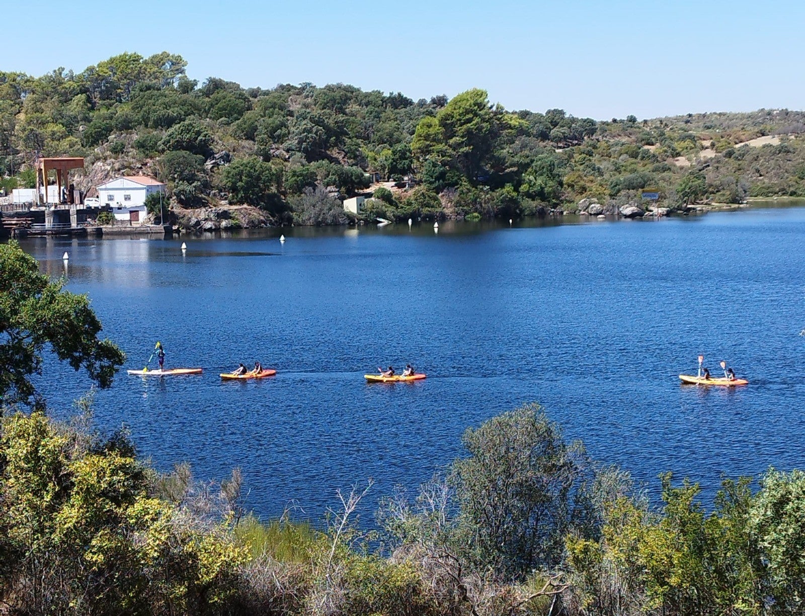 El embalse de Valdeobispo se suma a la oferta de turismo de embalses de la provincia al autorizar CHT su uso anual El embalse de Valdeobispo se suma a la oferta de turismo de embalses de la provincia al autorizar CHT su uso anual