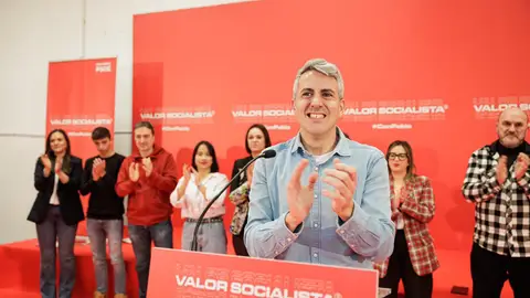 Pablo Zuloaga durante la presentación de su candidatura a secretario general del PSC-PSOE Pablo Zuloaga durante la presentación de su candidatura a secretario general del PSC-PSOE