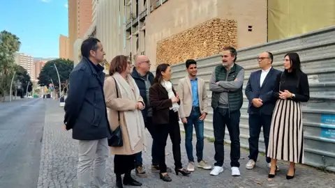 Los socialistas en el Centro Cultural de Benidorm, cuya segunda fase sigue en el aire Los socialistas en el Centro Cultural de Benidorm, cuya segunda fase sigue en el aire
