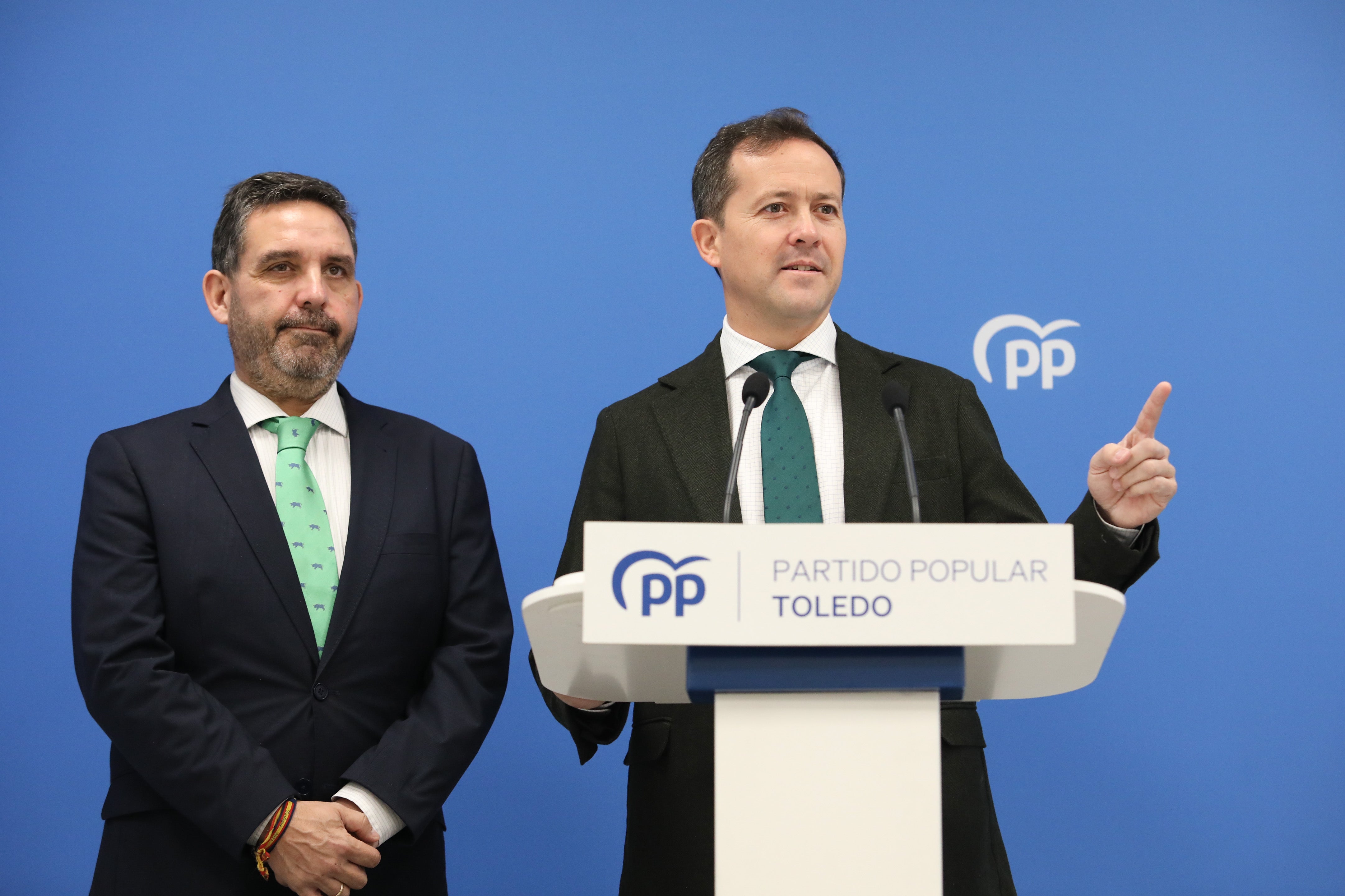 Velázquez trabaja por mantener la ayuda del 20 % al transporte urbano de Toledo Velázquez trabaja por mantener la ayuda del 20 % al transporte urbano de Toledo