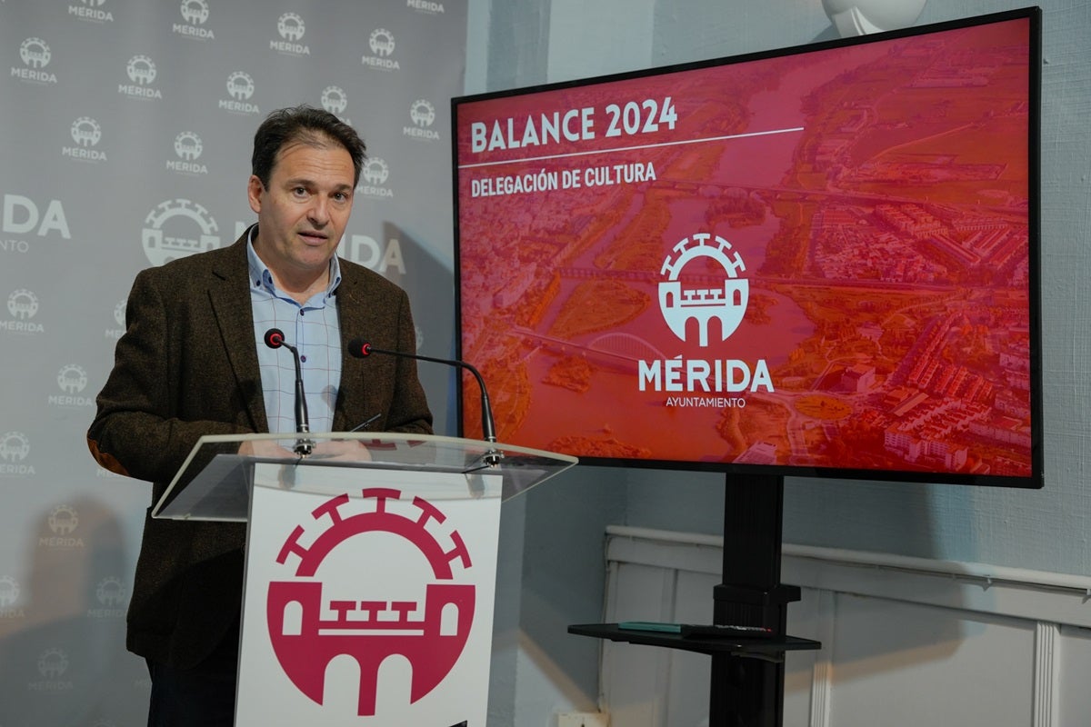 Mérida destaca como "ejes culturales" para este año un programa "estable" en el María Luisa y ampliación de festivales Mérida destaca como "ejes culturales" para este año un programa "estable" en el María Luisa y ampliación de festivales