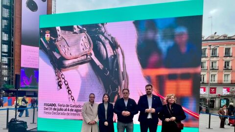 Dolores promociona FEGADO en FITUR y en el centro de Madrid
