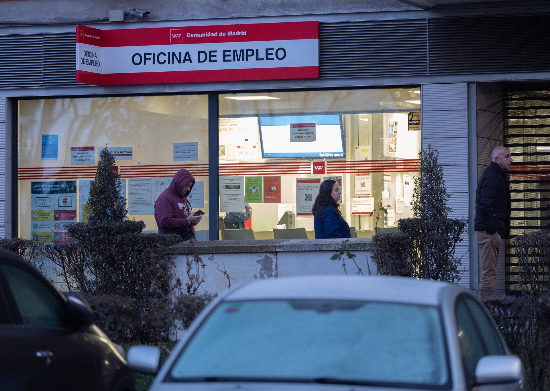 España alcanza un récord de ocupación tras sumar 468.100 empleos en 2024 y reduce la tasa de paro a niveles de 2008 España alcanza un récord de ocupación tras sumar 468.100 empleos en 2024 y reduce la tasa de paro a niveles de 2008
