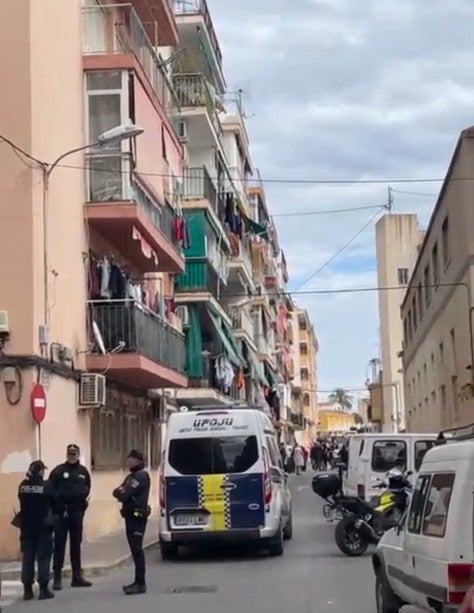 El Ayuntamiento de Villajoyosa mantiene acordonado el edificio con riesgo de desplome de Camí Vell de Valencia El Ayuntamiento de Villajoyosa mantiene acordonado el edificio con riesgo de desplome de Camí Vell de Valencia