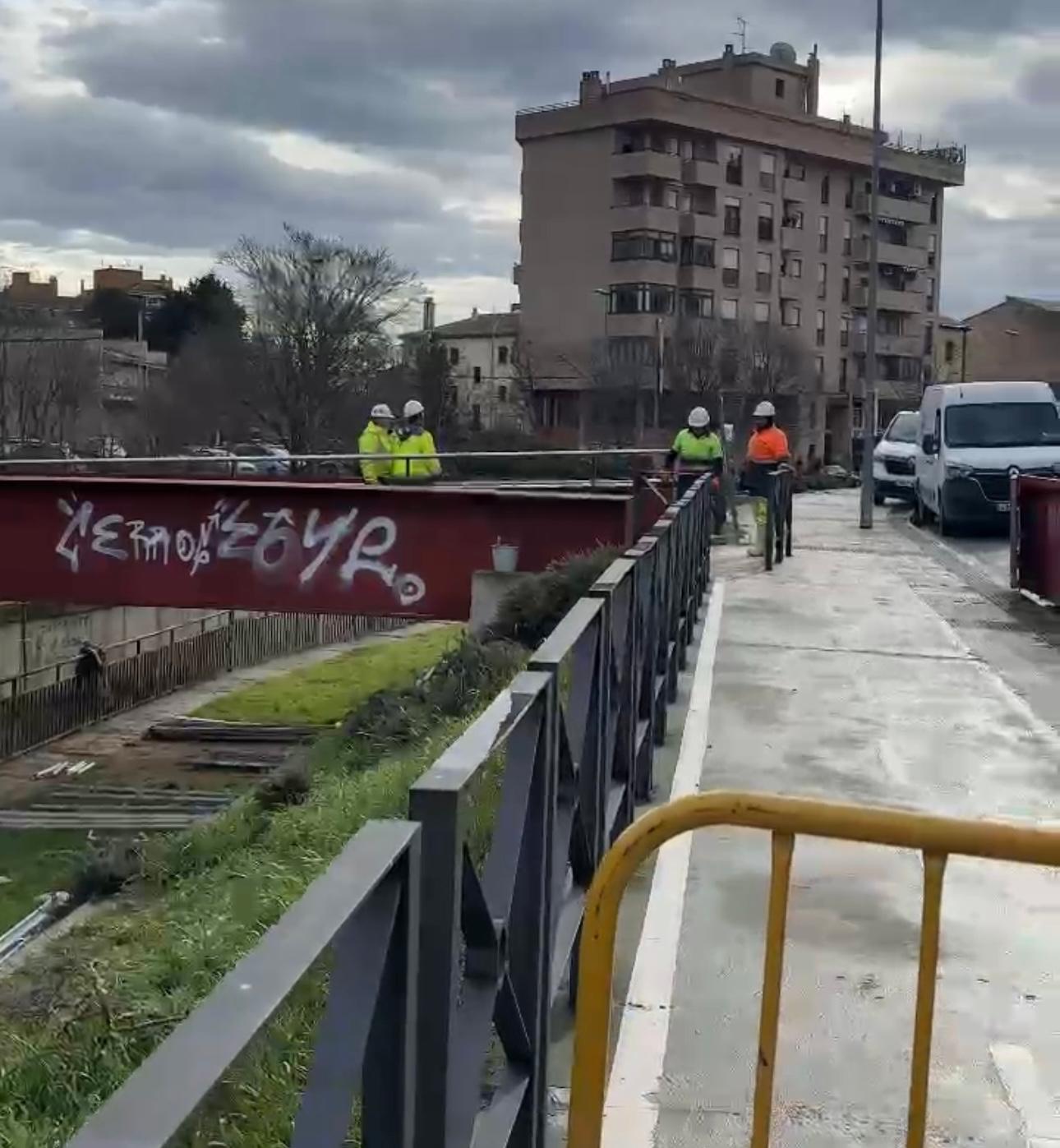 En marcha las obras de la pasarela del Isuela En marcha las obras de la pasarela del Isuela