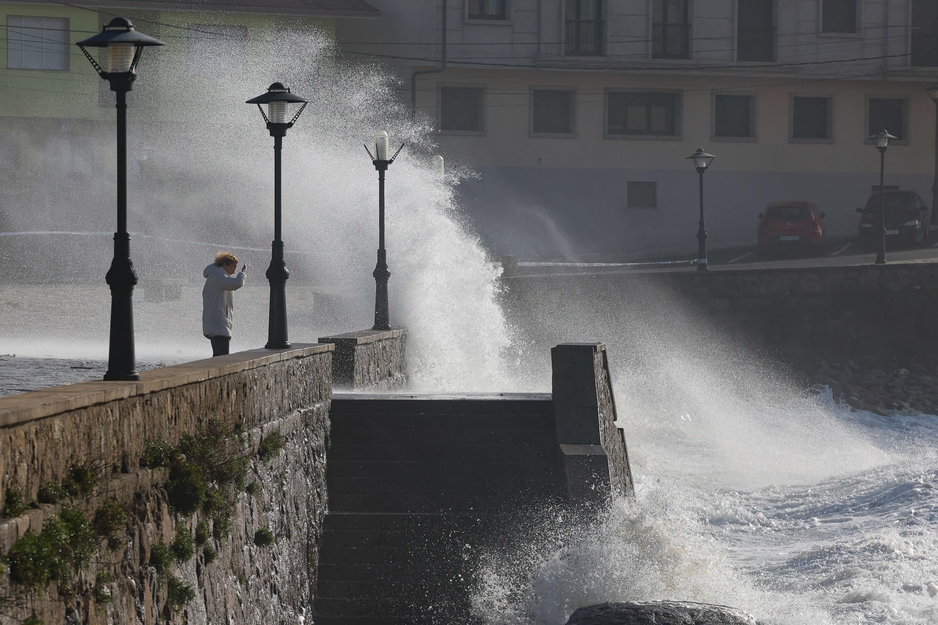 La AEMET emite un aviso especial por la borrasca Herminia: zonas en alerta por lluvia, viento, temporal marítimo y nevadas La AEMET emite un aviso especial por la borrasca Herminia: zonas en alerta por lluvia, viento, temporal marítimo y nevadas