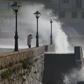 La influencia de la profunda borrasca Herminia mantiene a toda España, salvo Navarra y las Canarias, en aviso por fuerte temporal. La influencia de la profunda borrasca Herminia mantiene a toda España, salvo Navarra y las Canarias, en aviso por fuerte temporal.