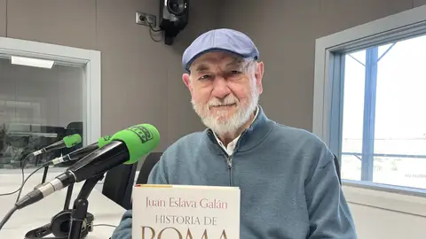 El escritor Juan Eslava Galán El escritor Juan Eslava Galán