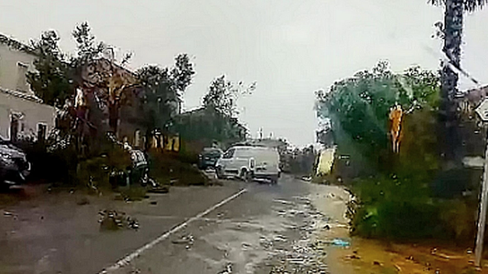 Torre de Juan Abad ha sufrido cuantiosos daños a causa del viento Torre de Juan Abad ha sufrido cuantiosos daños a causa del viento
