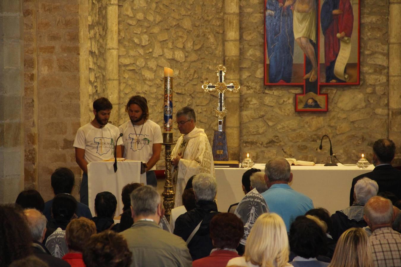 Un camino por descubrir, el proyecto solidario con el que dos jóvenes emprenden rumbo al Vaticano Un camino por descubrir, el proyecto solidario con el que dos jóvenes emprenden rumbo al Vaticano