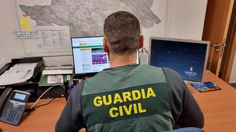 Agente de la Guardia Civil Agente de la Guardia Civil