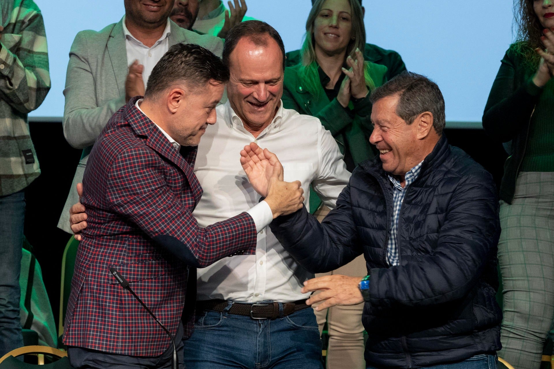 Terremoto político en Nueva Canarias Terremoto político en Nueva Canarias