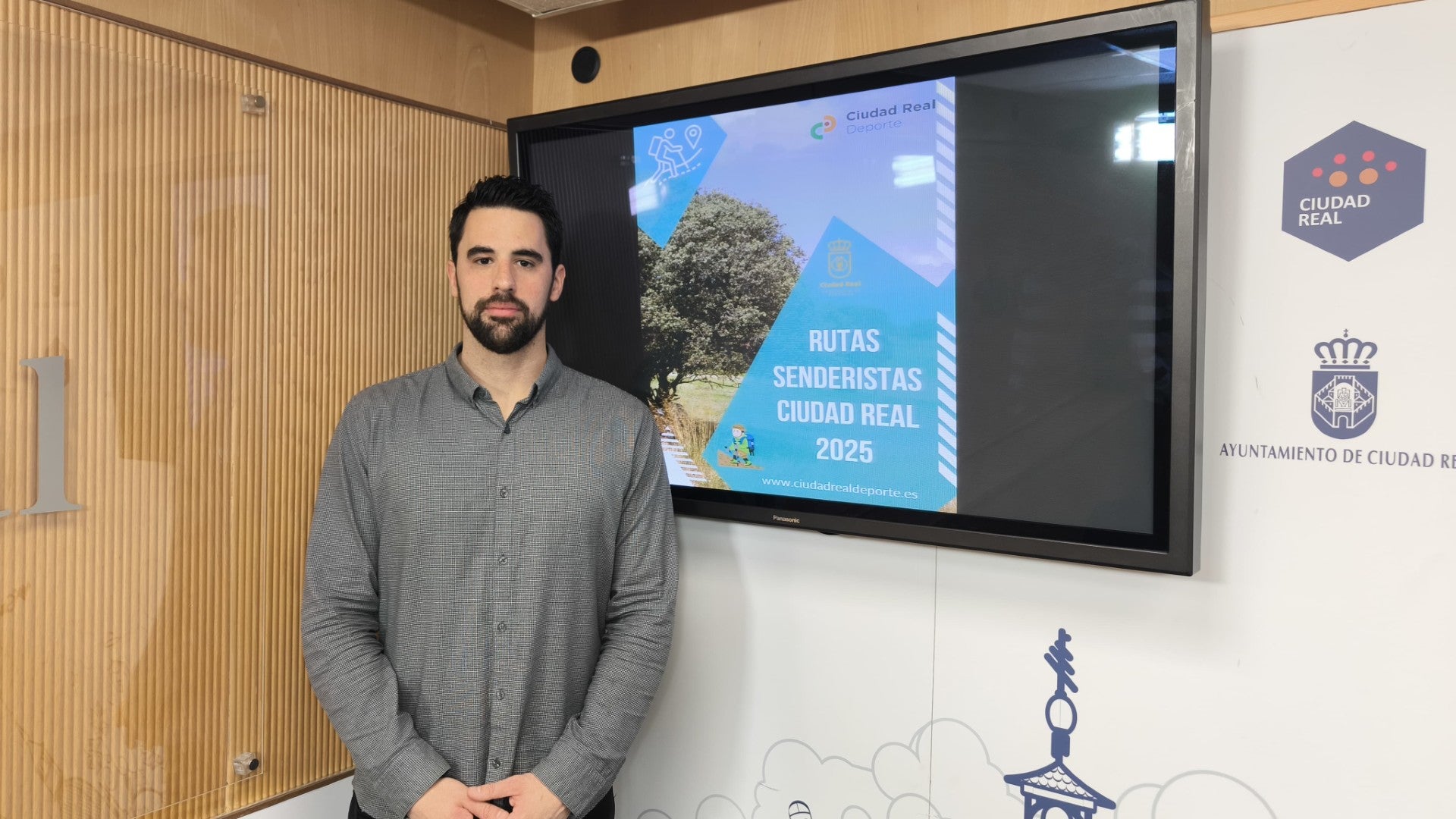 Ciudad Real oferta 10 rutas senderistas para conocer parajes naturales de la provincia y la región Ciudad Real oferta 10 rutas senderistas para conocer parajes naturales de la provincia y la región