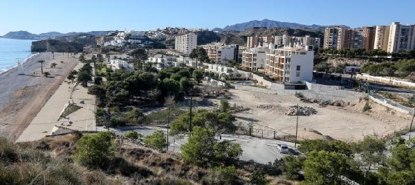 La cadena de Benidorm Sol y Sombra retoma los trámites para construir un hotel de 4 estrellas en la playa del Paraíso de Villajoyosa La cadena de Benidorm Sol y Sombra retoma los trámites para construir un hotel de 4 estrellas en la playa del Paraíso de Villajoyosa