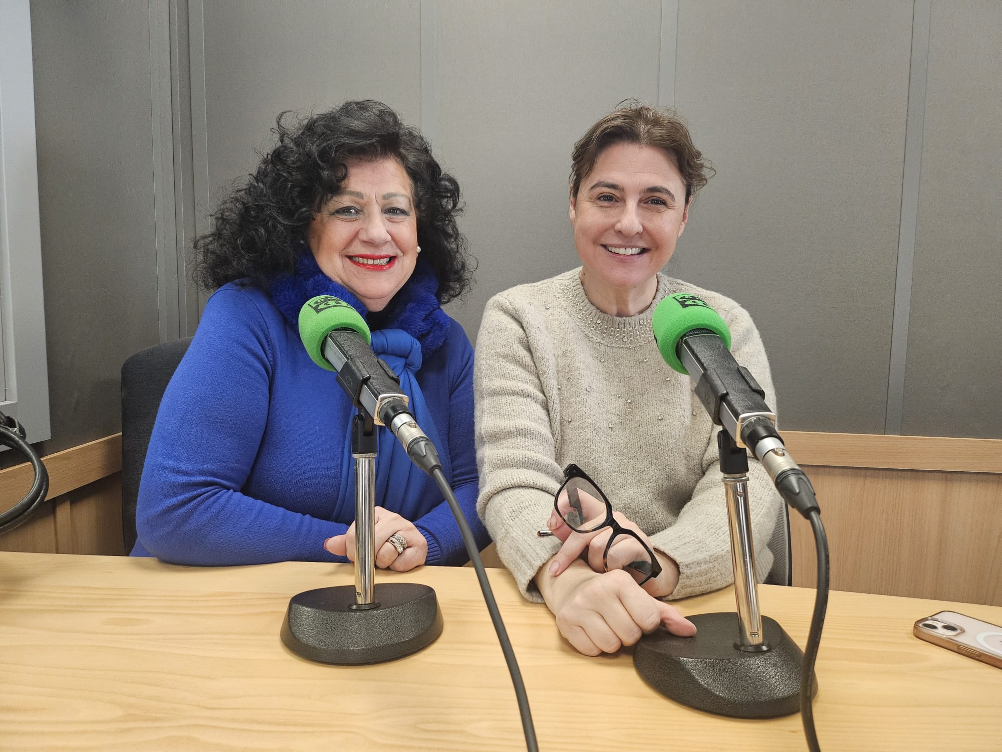 Tertulia con la Asociación Mujeres de Empresa Tertulia con la Asociación Mujeres de Empresa
