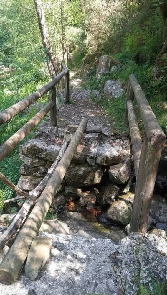 La AAVV Valle de Paredes sigue reclamando la reparación de la senda. La AAVV Valle de Paredes sigue reclamando la reparación de la senda.