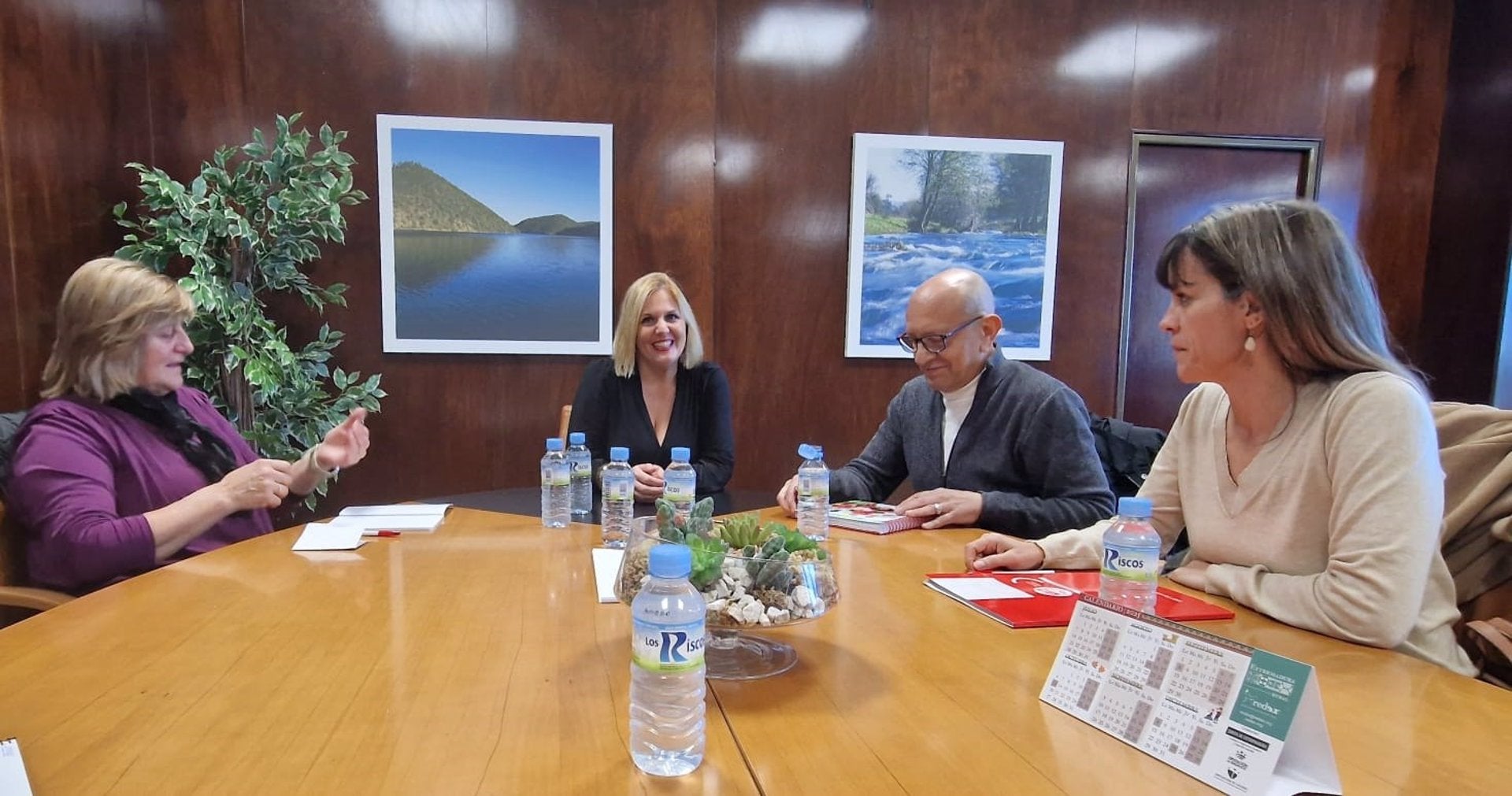UGT anuncia movilizaciones por el retraso para incorporar ATE-Cuidadores, técnicos de educación infantil e intérpretes UGT anuncia movilizaciones por el retraso para incorporar ATE-Cuidadores, técnicos de educación infantil e intérpretes
