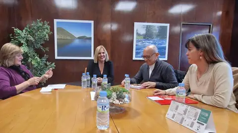 UGT anuncia movilizaciones por el retraso para incorporar ATE-Cuidadores, técnicos de educación infantil e intérpretes UGT anuncia movilizaciones por el retraso para incorporar ATE-Cuidadores, técnicos de educación infantil e intérpretes