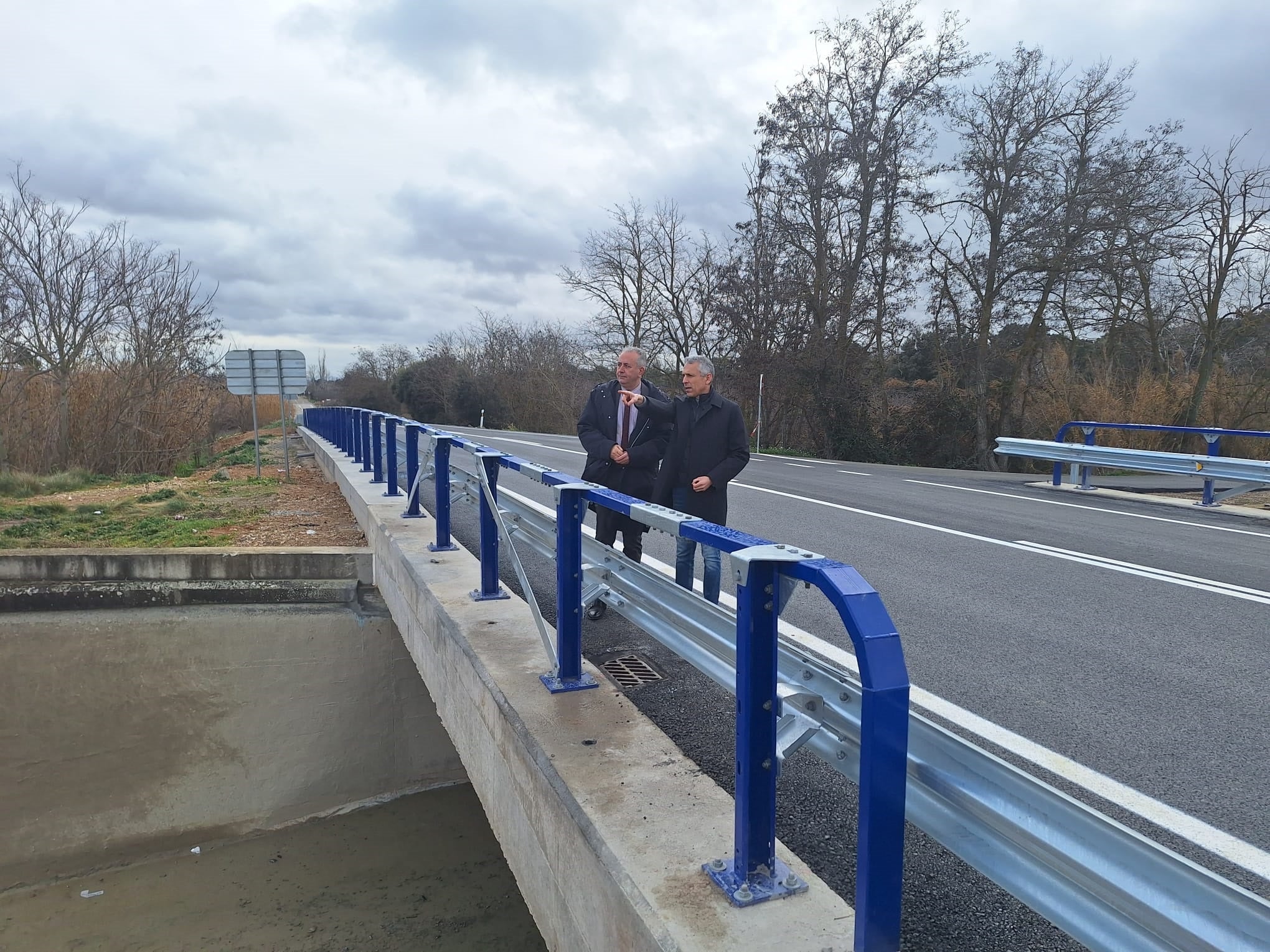 Reabre al tráfico el puente sobre el Canal de Zaidín en Huesca Reabre al tráfico el puente sobre el Canal de Zaidín en Huesca