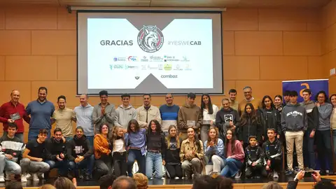 El club atletismo Badajoz presenta su temporada 2025 con una nueva imagen y ambiciosos retos deportivos El club atletismo Badajoz presenta su temporada 2025 con una nueva imagen y ambiciosos retos deportivos