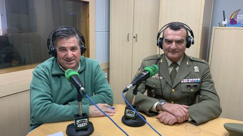 Moncho Galindo y Teniente Coronel Director Museo Hist&oacute;rico Militar Cartagena, Ernesto Terry