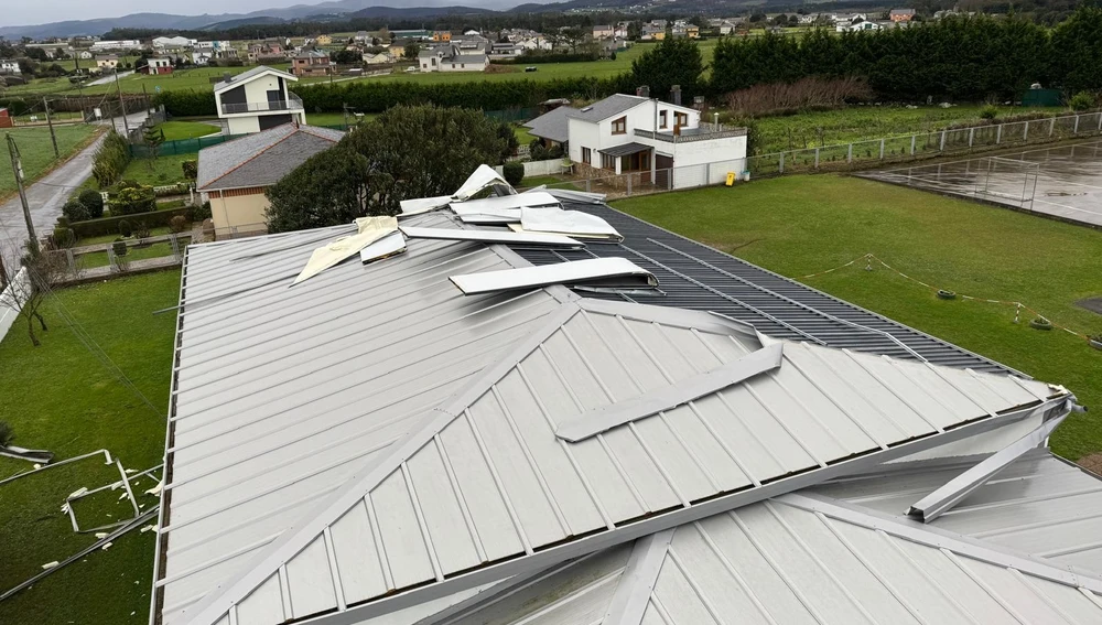 La obra con tres años presentaba deficiencias que el Ayto. no recepcionó. La obra con tres años presentaba deficiencias que el Ayto. no recepcionó.