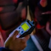 Imagen recurso de un alcoholímetro