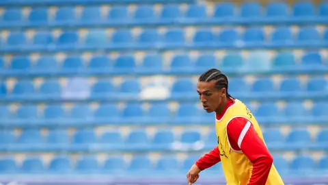 Yanis Sendhaji, en su primer entrenamiento con el Hércules. Yanis Sendhaji, en su primer entrenamiento con el Hércules.