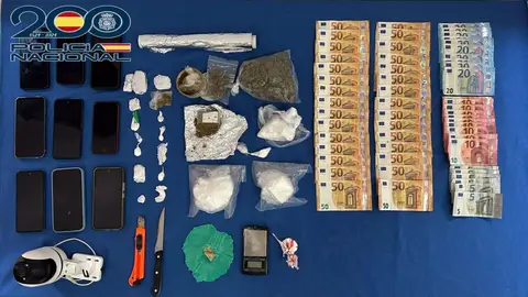 Tres detenidos como presuntos responsables de uno de los puntos de venta de droga más activos de Badajoz Tres detenidos como presuntos responsables de uno de los puntos de venta de droga más activos de Badajoz