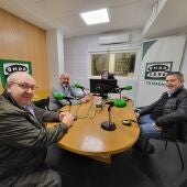 Cándido e Julio de Chocolatería Cándido, con Paco Gómez de A Feira en Se nos va la Olla
