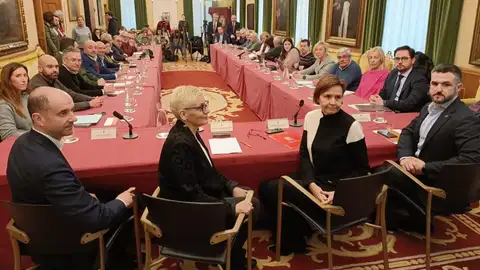 Reunión del consejo social para abordar la paralización de la ampliación de Cabueñes Reunión del consejo social para abordar la paralización de la ampliación de Cabueñes