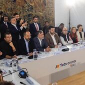 Andreu Salom, alcalde de l'Alcúdia junto a otros alcaldes de los municipios afectados por la Dana