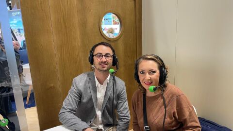 Artal Mayans, conseller de turismo de Formentera, junto a la periodista de Onda Cero Elka Dimitrova