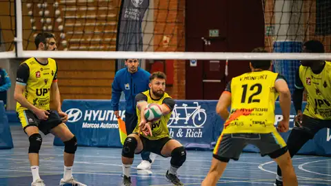 UPV Léleman Conqueridor recibe al colista en el Pabellón de la UPV UPV Léleman Conqueridor recibe al colista en el Pabellón de la UPV