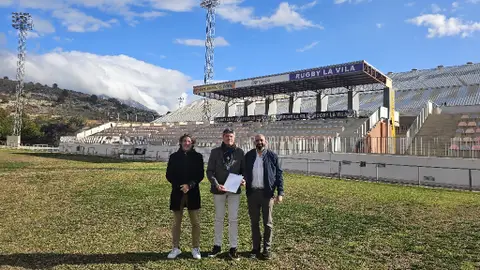 El Ayuntamiento de La Vila patrocina el Club de Rugbycon una subvención de 85.000 euros El Ayuntamiento de La Vila patrocina el Club de Rugbycon una subvención de 85.000 euros