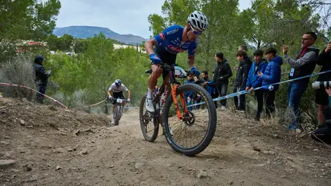 Los campeones mundiales Jolanda Neff y Sam Gaze participarán en la Shimano Super Cup Massi en La Nucía Los campeones mundiales Jolanda Neff y Sam Gaze participarán en la Shimano Super Cup Massi en La Nucía