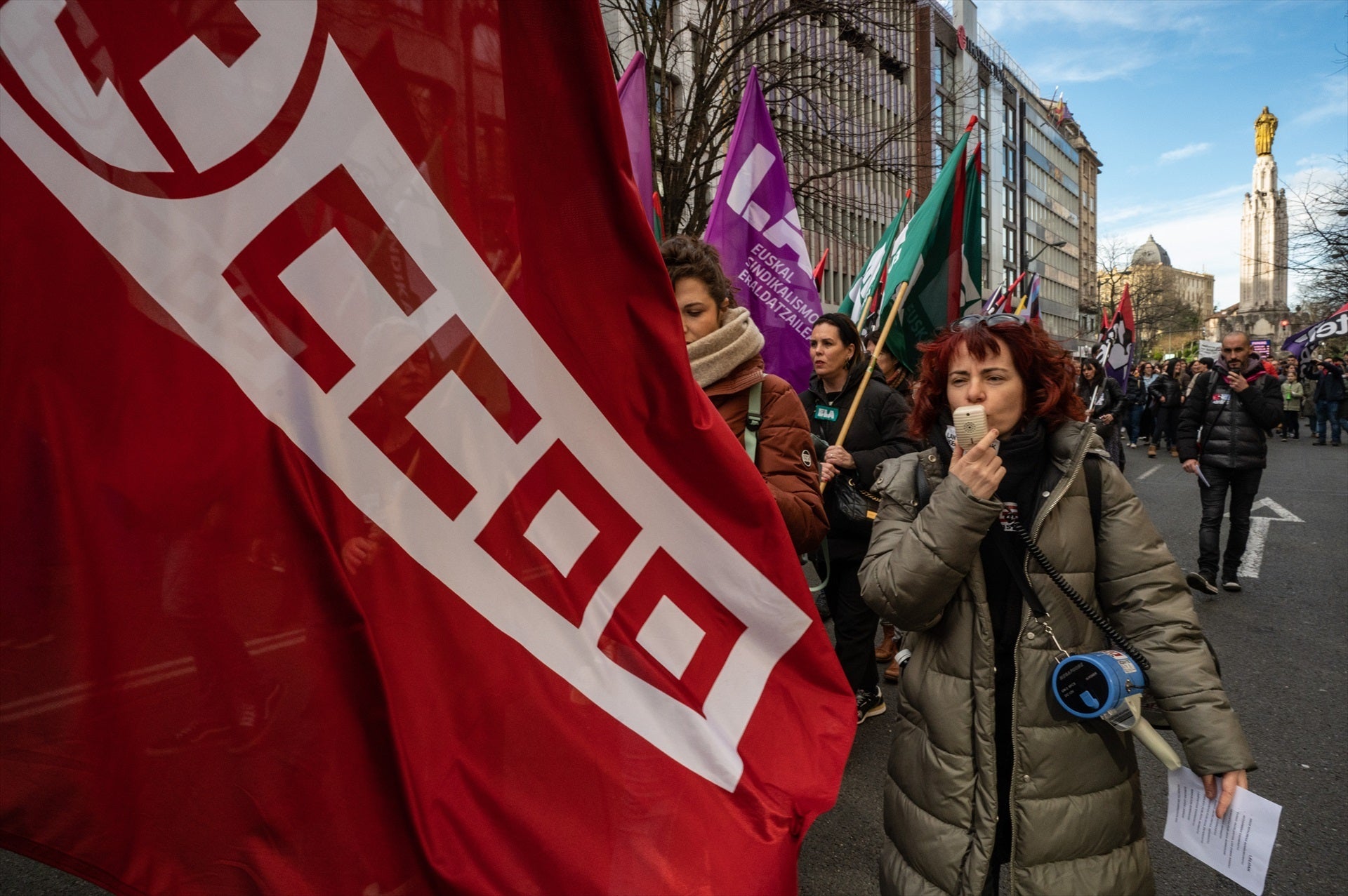 Los sindicatos salen este domingo a las calles de toda España para protestar por el no de PP, Junts y Vox al decreto ómnibus Los sindicatos salen este domingo a las calles de toda España para protestar por el no de PP, Junts y Vox al decreto ómnibus